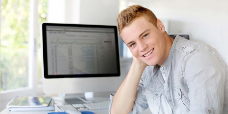 Что подарить парню на 20 лет - 120+ идей подарков для парня 20 лет