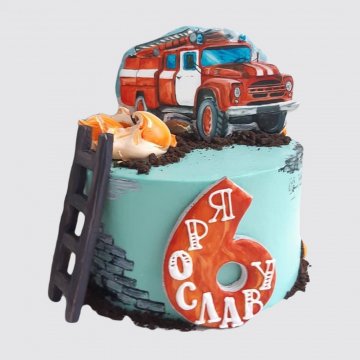 Торт В форме пожарной машины