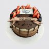 Трехъярусный торт с ягодами на день менеджера №110575