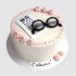 Белый торт на юбилей с очками №111125