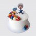 Белый торт привет пенсия с шарами из мастики и ягодами №111831