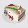 Белый торт на День Рождения мужчине с водкой и сладостями №112454