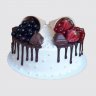 Белый торт для двоих с цветами парню и девушке №112514