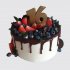 Белый торт с шоколадной глазурью и ягодами на 16 лет племяннику №112609