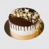 Белый торт с шоколадной глазурью с золотыми звездами №113083