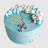 Белый торт для девочки на крещение с цветком и макарунами №114194