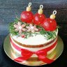 Торт на Новый год с шарами и украшениями №122330