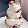 Свадебный торт с клубникой №126681