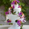 Свадебный торт с живыми цветами №126995