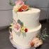 Двухъярусный свадебный торт с цветами №129274