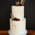 Двухъярусный свадебный торт с ягодами №129298
